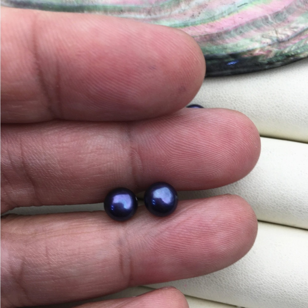 Deep blue black pearls 7mm sterling silver studs